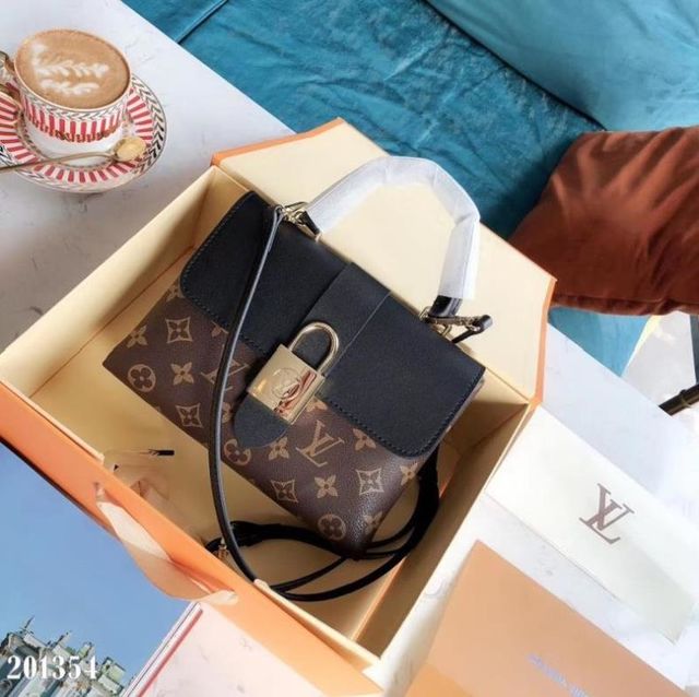 綺麗 美品 ショル。ダー