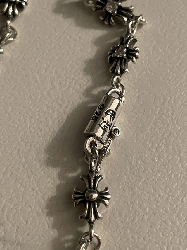 クロムハーツ タイニークロスチェーン ダイヤ