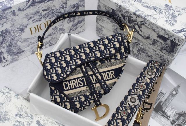 ファッションChristianDior新品 大人気94S