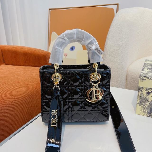 綺麗クリスチャンディオール美品 9OE