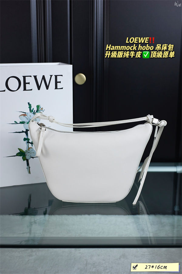 美品loeweバッグ　日本発送