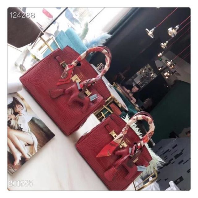 綺麗 美品ハンドバッ.グ