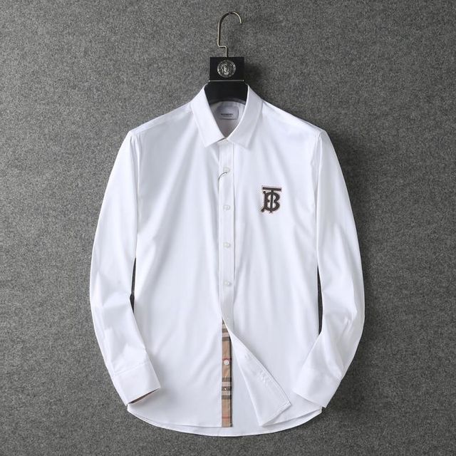 
最新発売Burberryシャツ 早い者勝ち 国.内BKI