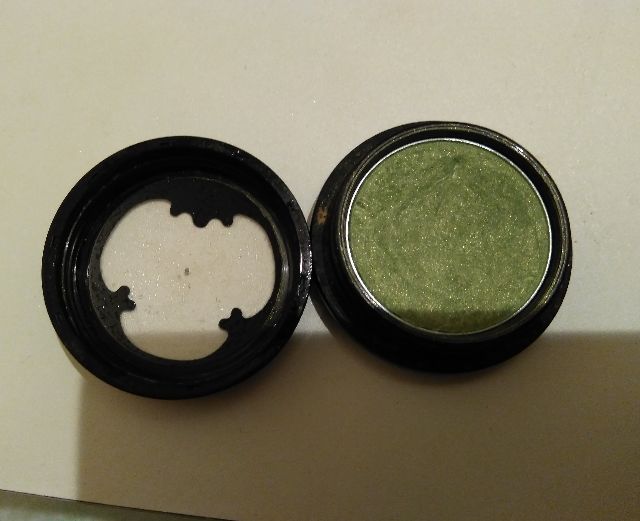 ANNA SUI　アイシャドウ