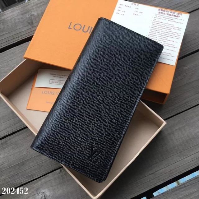 国.内発。送LouisVuitton注目された美品 新作財。