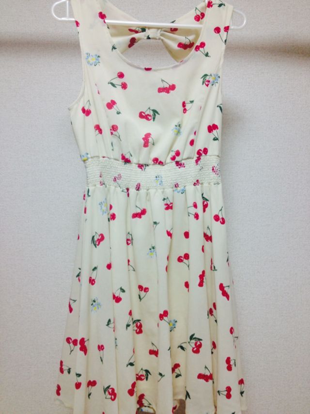 Olivedesolive チェリーワンピ白 オリーブデオリーブ フリマアプリ サイトshoppies ショッピーズ