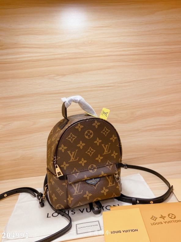 早い者勝ち 国内発送 リュックバッグ 大人気