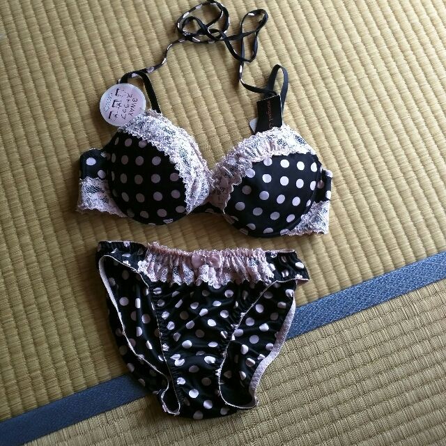 ブラ&ショーツ！新品