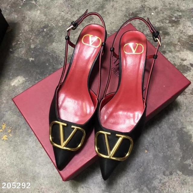 今季新作バレンチノ大人気 サンダル 送料無料