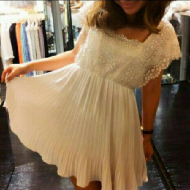 こじはる着用 ワンピース マーキュリーデュオ フリマアプリ サイトshoppies ショッピーズ