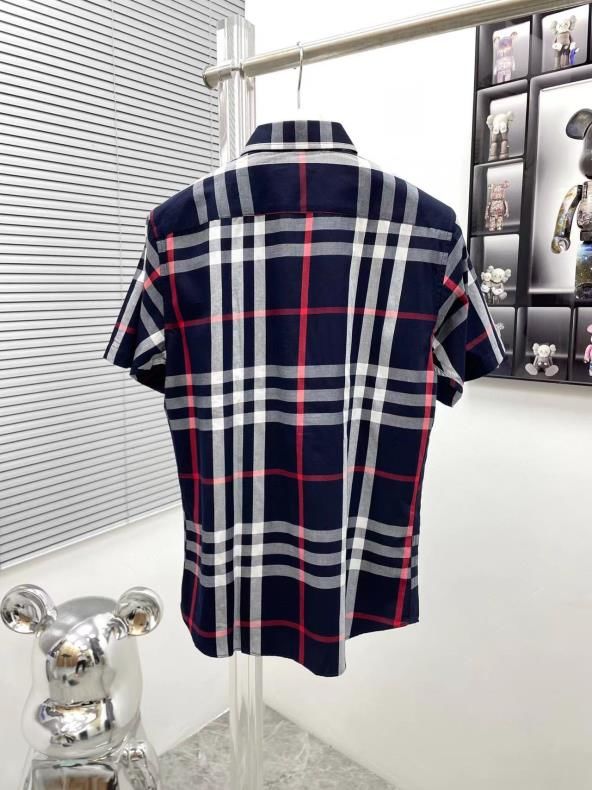 最新発売Burberryシャツ 早い者勝ち CCT