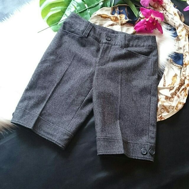 美品！anysisキレイ目&times;サイドボタンハーフパンツ