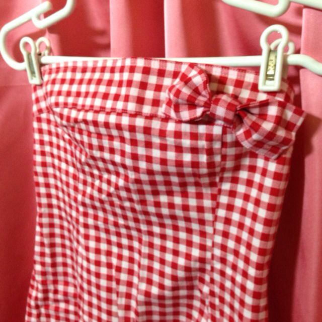 セシル ギンガムチェック赤ビスチェカットミニワンピース セシルマクビー フリマアプリ サイトshoppies ショッピーズ