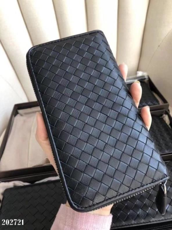 綺麗美品　高質ボッテガ?ヴェネタ長財。布　国.内発。送