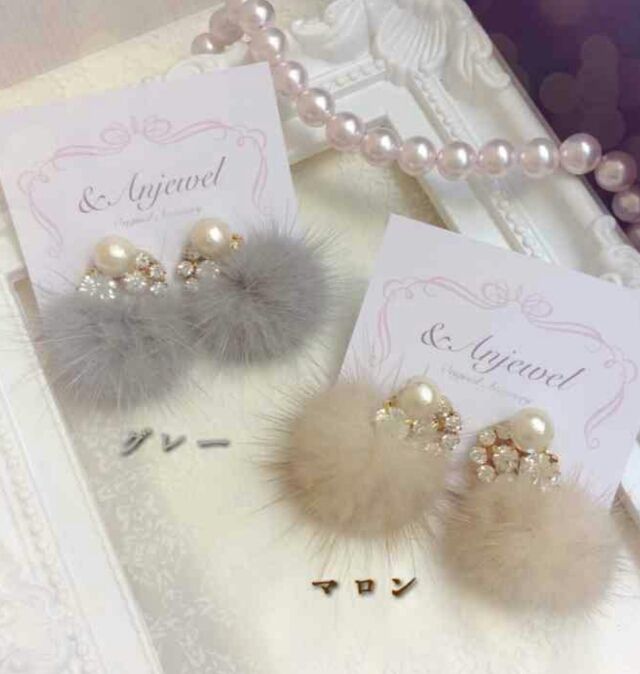 大人ファーピアス リランドチュール レディ レッセパッセ - フリマ 