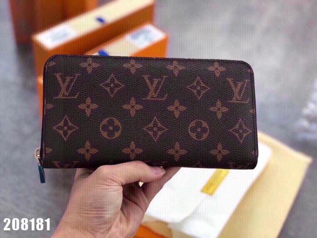綺麗 美品! 財.布HK68