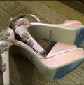 【美品】立体フラワーサンダル