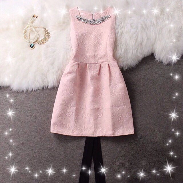 S ベビーピンクビジュー付きジャガードワンピース フリマアプリ サイトshoppies ショッピーズ