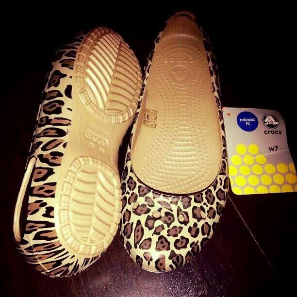 ＣＲＯＣＳ ＫＡＤＥＥ ＬＥＯＰＡＲＤ
