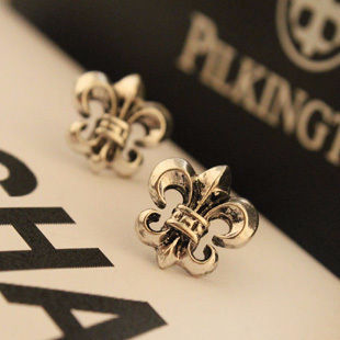 クロムハーツ ピアス 百合 クロムハーツ風