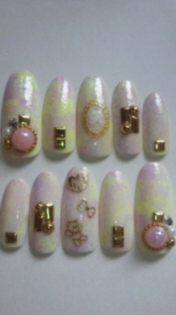 ｍ クマタン イニシャルメルヘンネイルw4 ノーブランド フリマアプリ サイトshoppies ショッピーズ