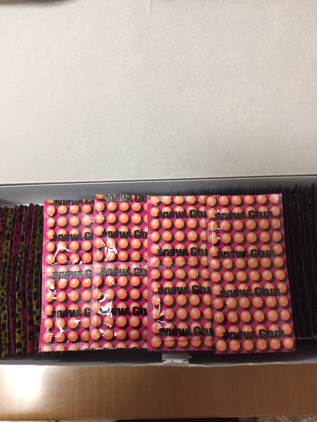 送料無料避妊具 コンドーム100個 ドットウェーブ フリマアプリ サイトshoppies ショッピーズ