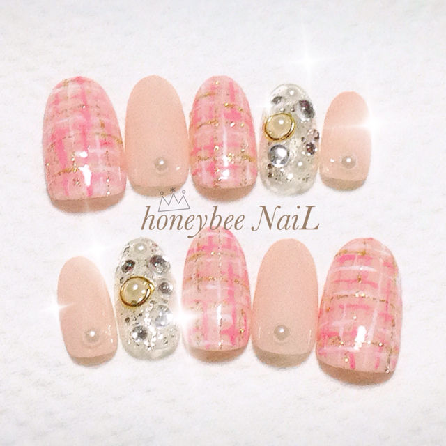 ツイードネイル ビジュー 埋め尽くし ピンク 夢かわいい フリマアプリ サイトshoppies ショッピーズ