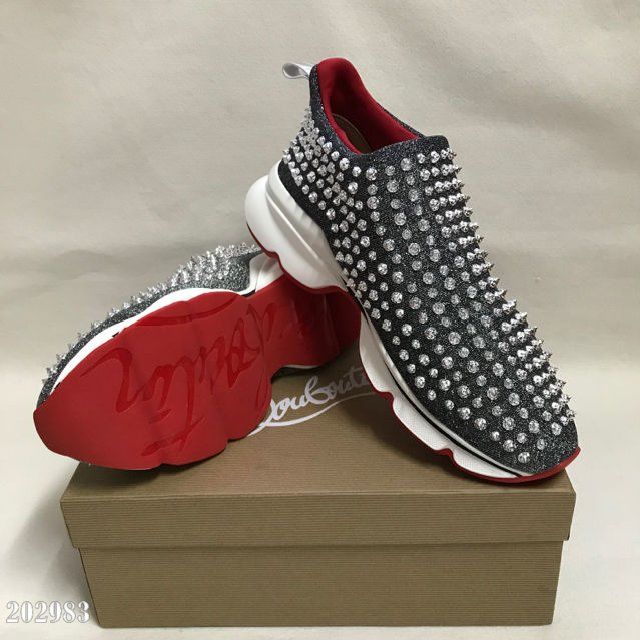 人気新作ChristianLouboutin美品 バッグ 綺