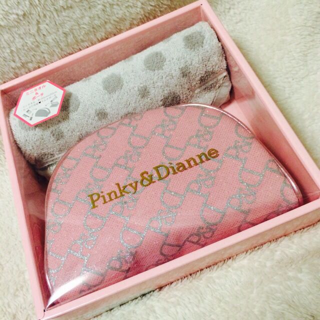 Pinky Dianne ポーチセット ピンキー ダイアン フリマアプリ サイトshoppies ショッピーズ