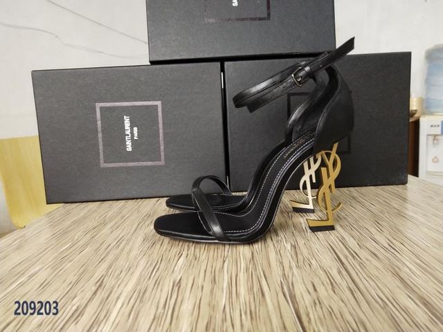 人気!サンダルYvesSaintLaurent送料無AW94