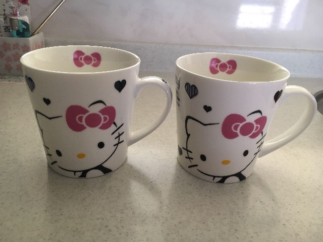 キティちゃんマグカップ2個セット フリマアプリ サイトshoppies ショッピーズ
