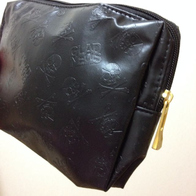 新品GLAD NEWS グラッドニュース ポーチ非売品付録