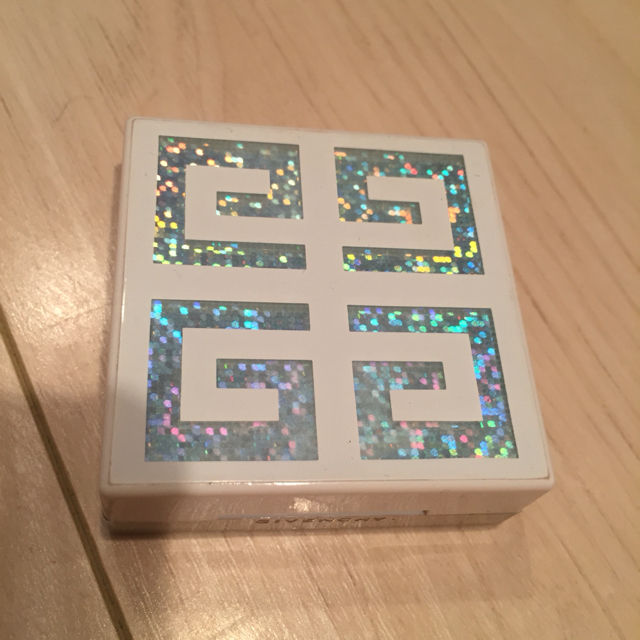 ジバンシー フェイスカラー 送料込み