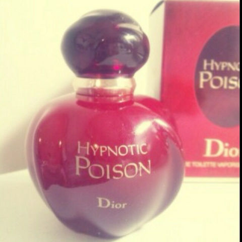 Dior媚薬と言われる香水 ヒプノティックプワゾン ノーブランド フリマアプリ サイトshoppies