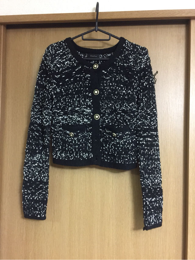 ニットカーディガン