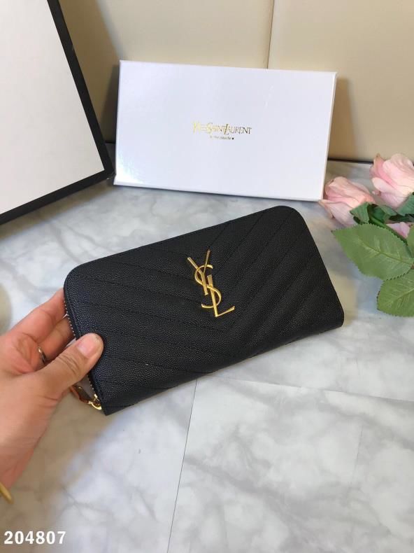 超人気美品イヴ?サンローラン 財。布新品 お早めに！