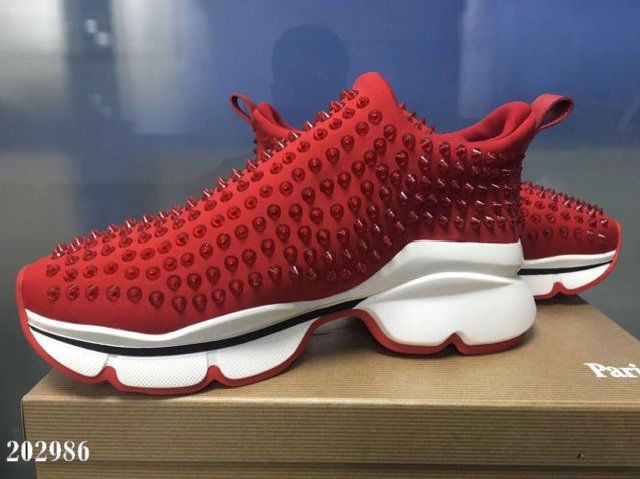 
国.内発。送ChristianLouboutin男女兼用