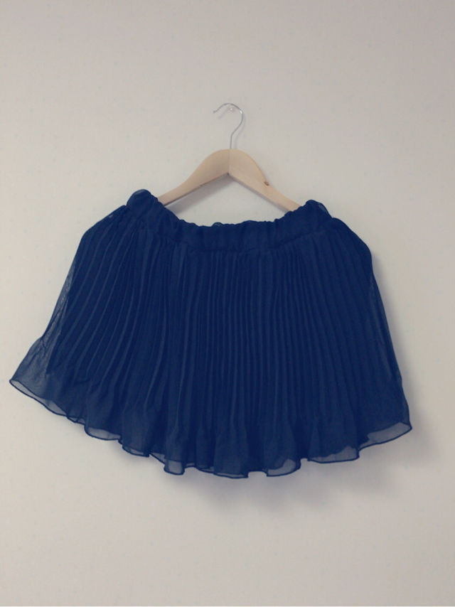 プリーツスカート