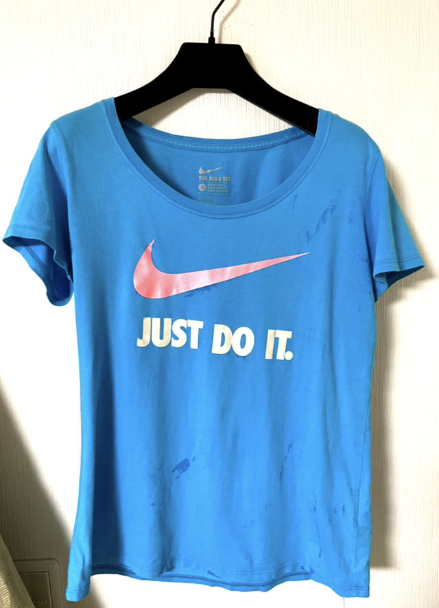 ナイキ　Tシャツ