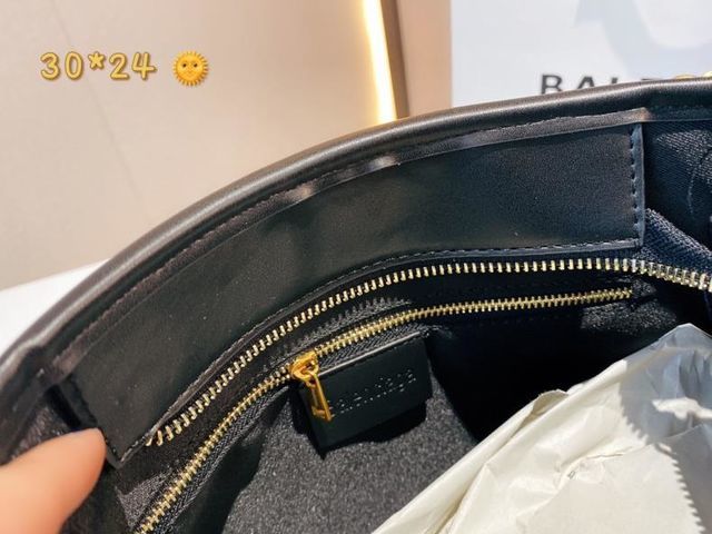綺麗 美品ハンドバッ。グQZ90