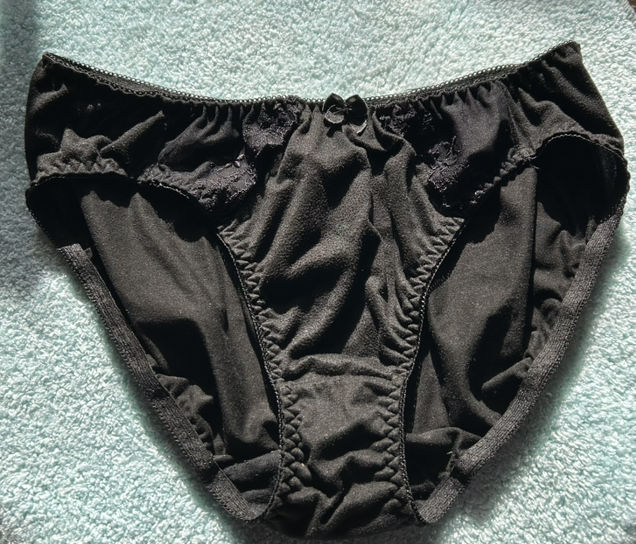黒ショーツ