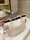 綺麗 美品ハンドバッ。グLZ82