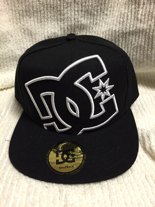 同じもの二個セットDC ディーシーシューズ キャップ