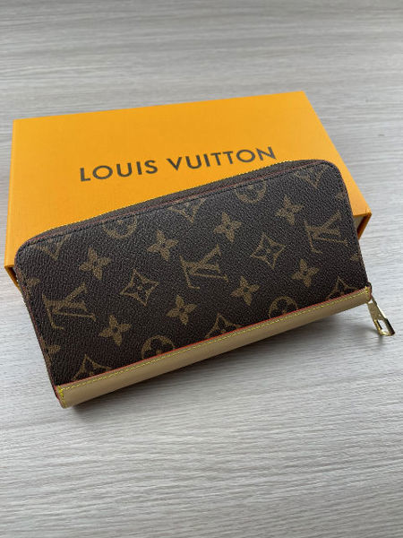 超人気爆発新品長財布高品質UD6182