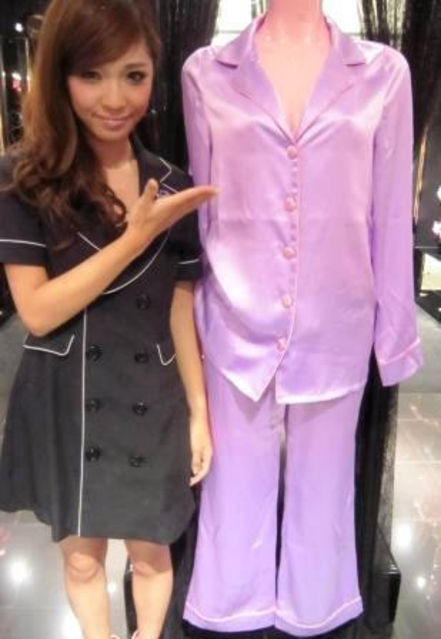 ラヴィルーミーサテンパジャマ Ravijour ラヴィジュール フリマアプリ サイトshoppies ショッピーズ