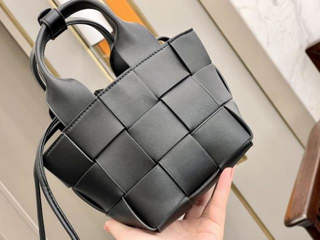 美品!BottegaVenetaバッグ 大人気8RM