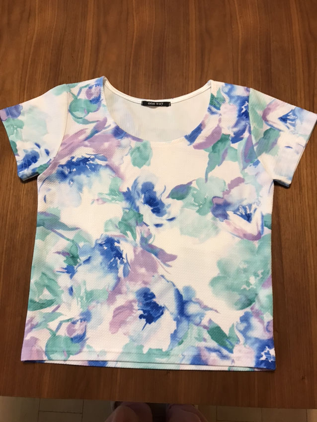 Tシャツ