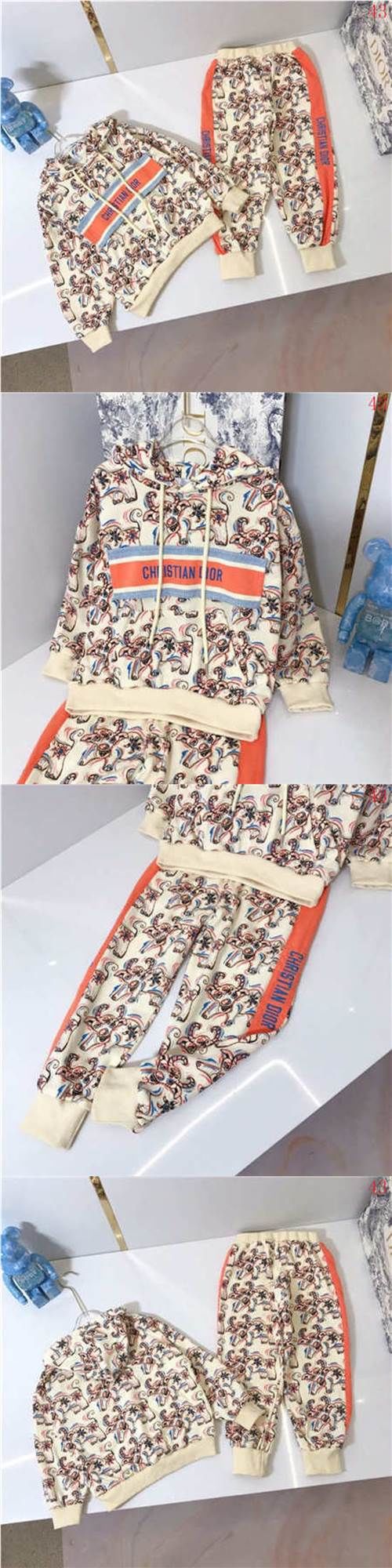 稼動 腕時計　FENDI フェンディ 3300L 新品電池　オレンジ　C99 稼動 腕時計 FENDI フェンディ 3300L 新品電池 オレンジ C99 稼動