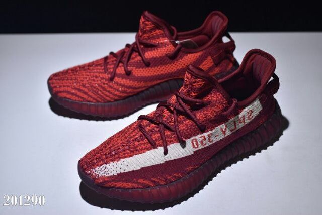 
アディダスYEEZYBOOTS350スニーカー