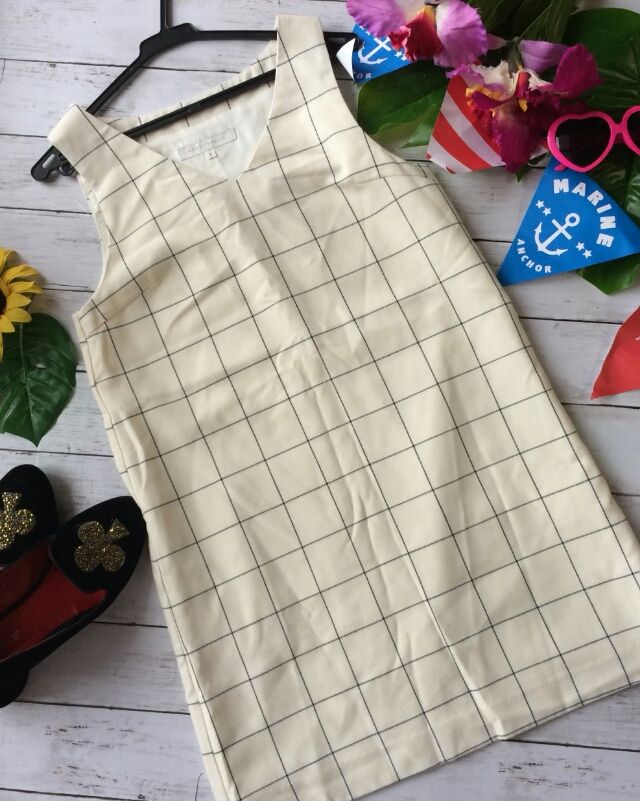 美品マーキュリーデュオチェック ｖカットノースリーブワンピ マーキュリーデュオ フリマアプリ サイトshoppies ショッピーズ